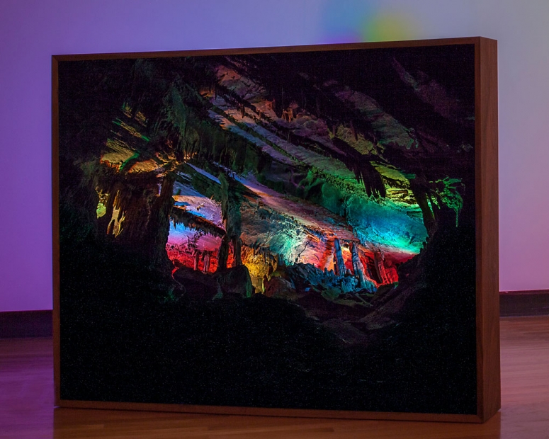 http://www.support.mirunadragan.com/files/gimgs/th-28_IMG_9069_LightboxCave_W.jpg