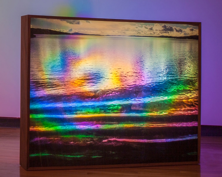 http://www.support.mirunadragan.com/files/gimgs/th-28_IMG_9069_LightboxWater_C_W.jpg